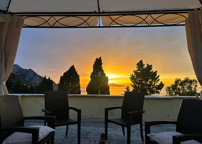 Villa Aurora Caprese Capri